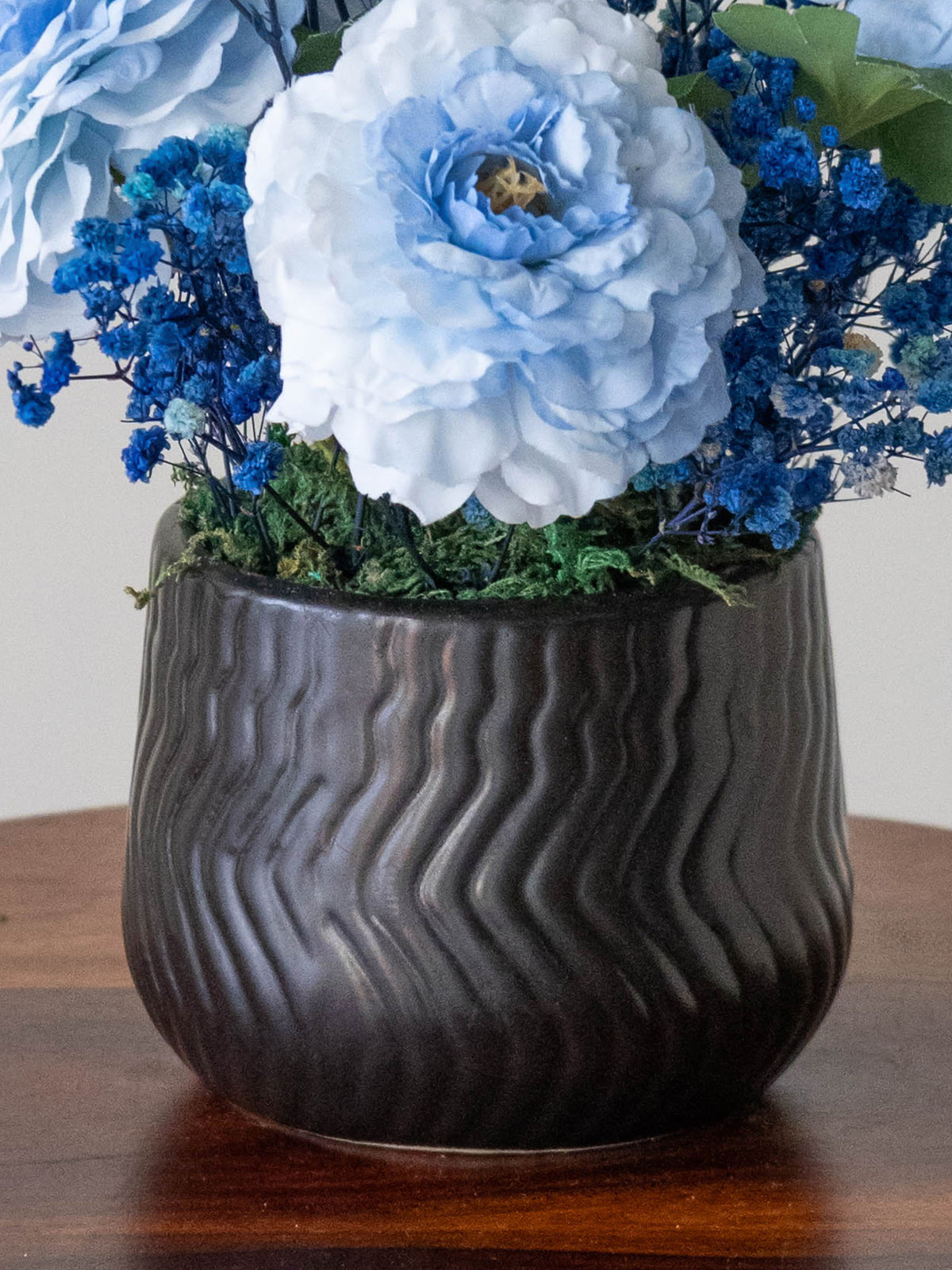 Azure Grace Blooms Table Top