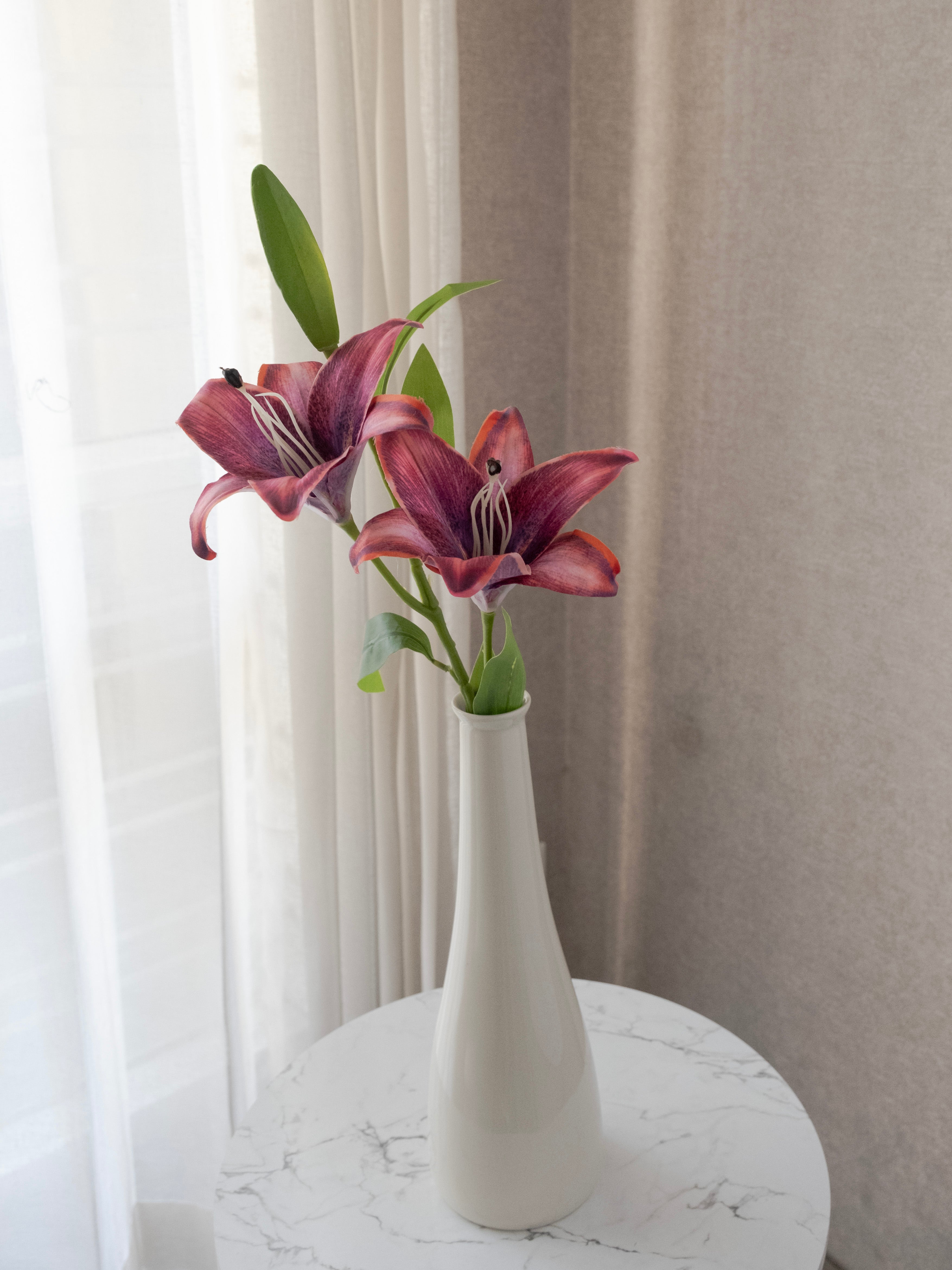 Artificial Lily Flower stick 84cm