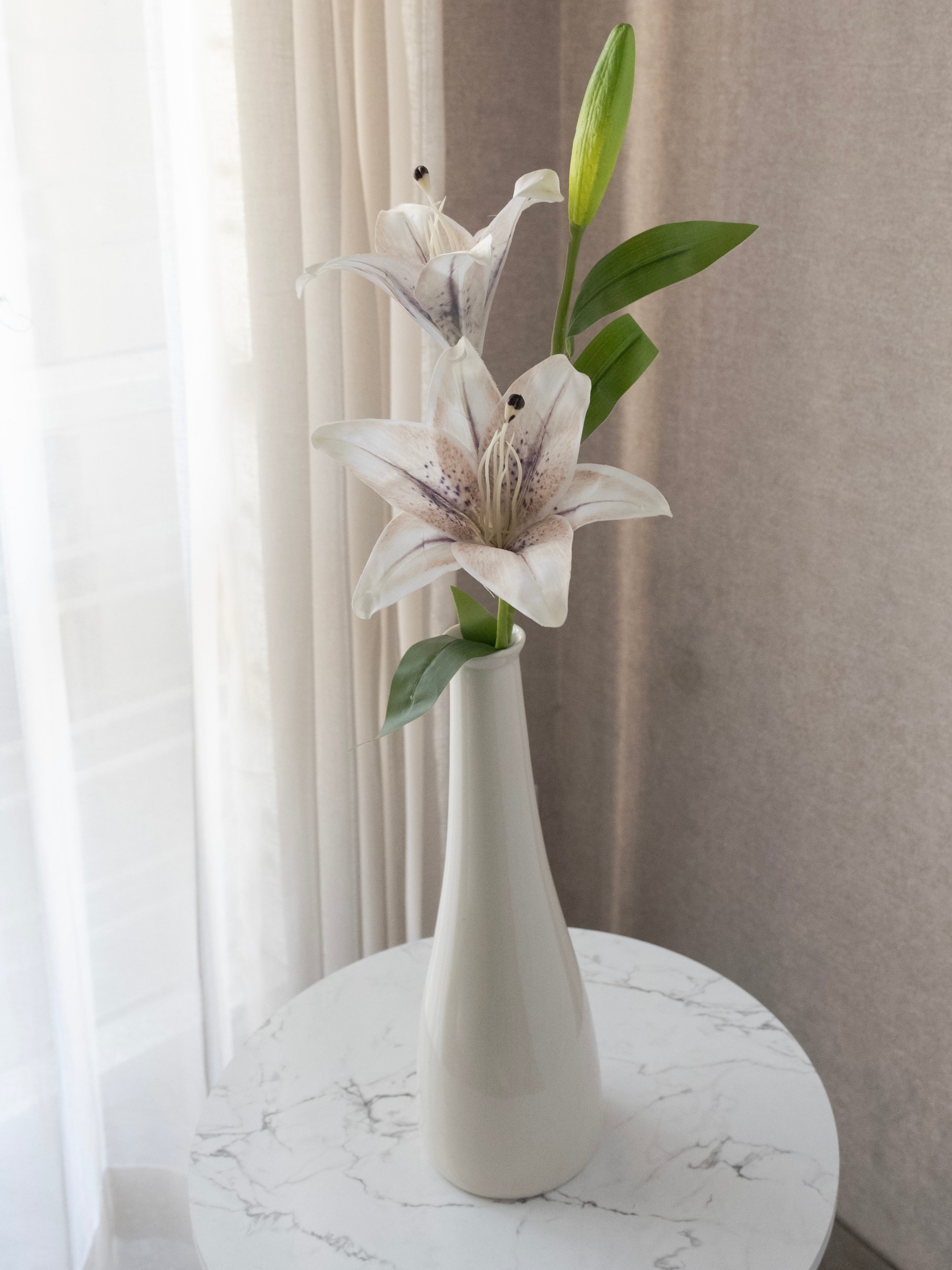 Artificial Lily Flower stick 84cm