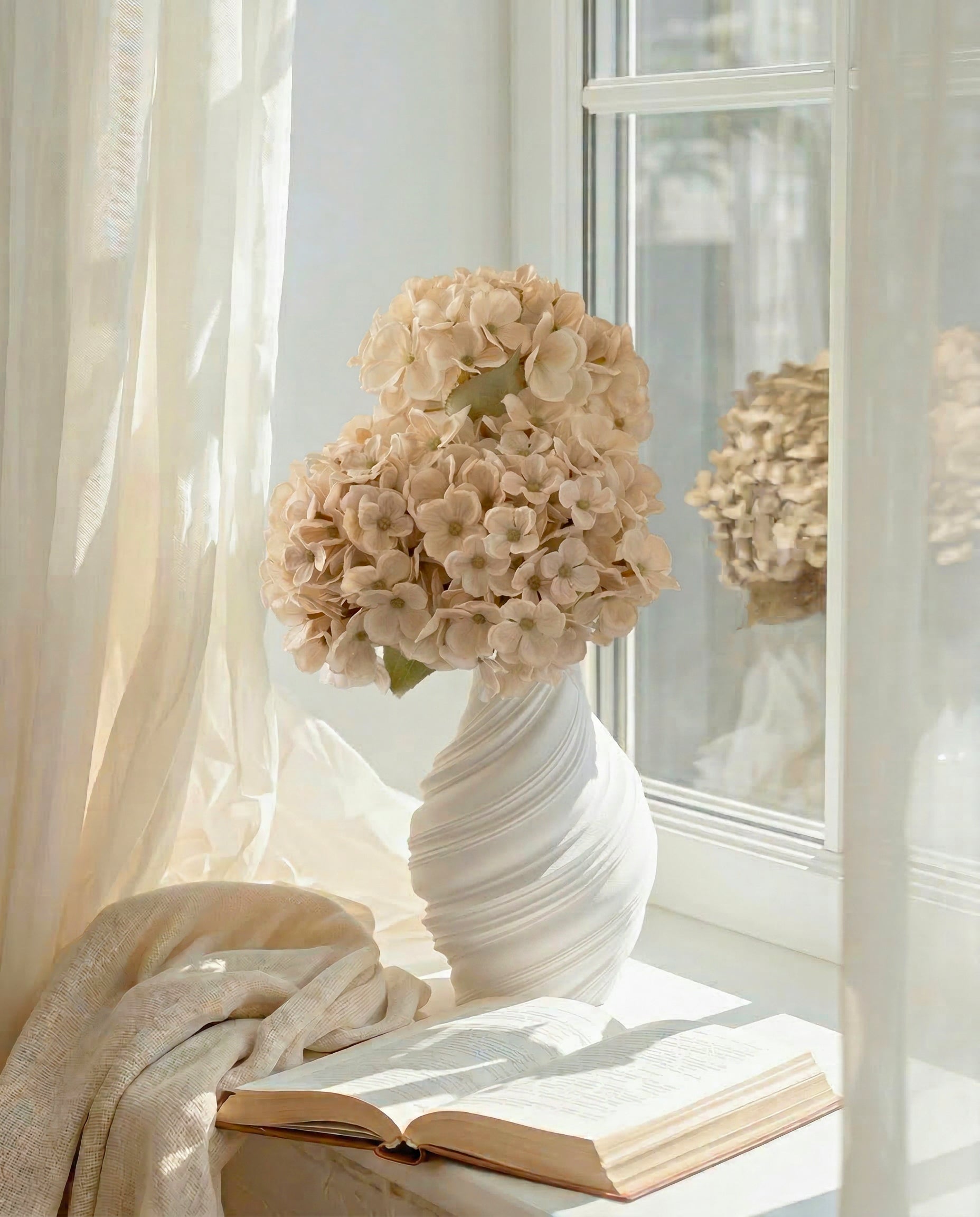 Artificial Cream PU Hydrangea Flower Stem
