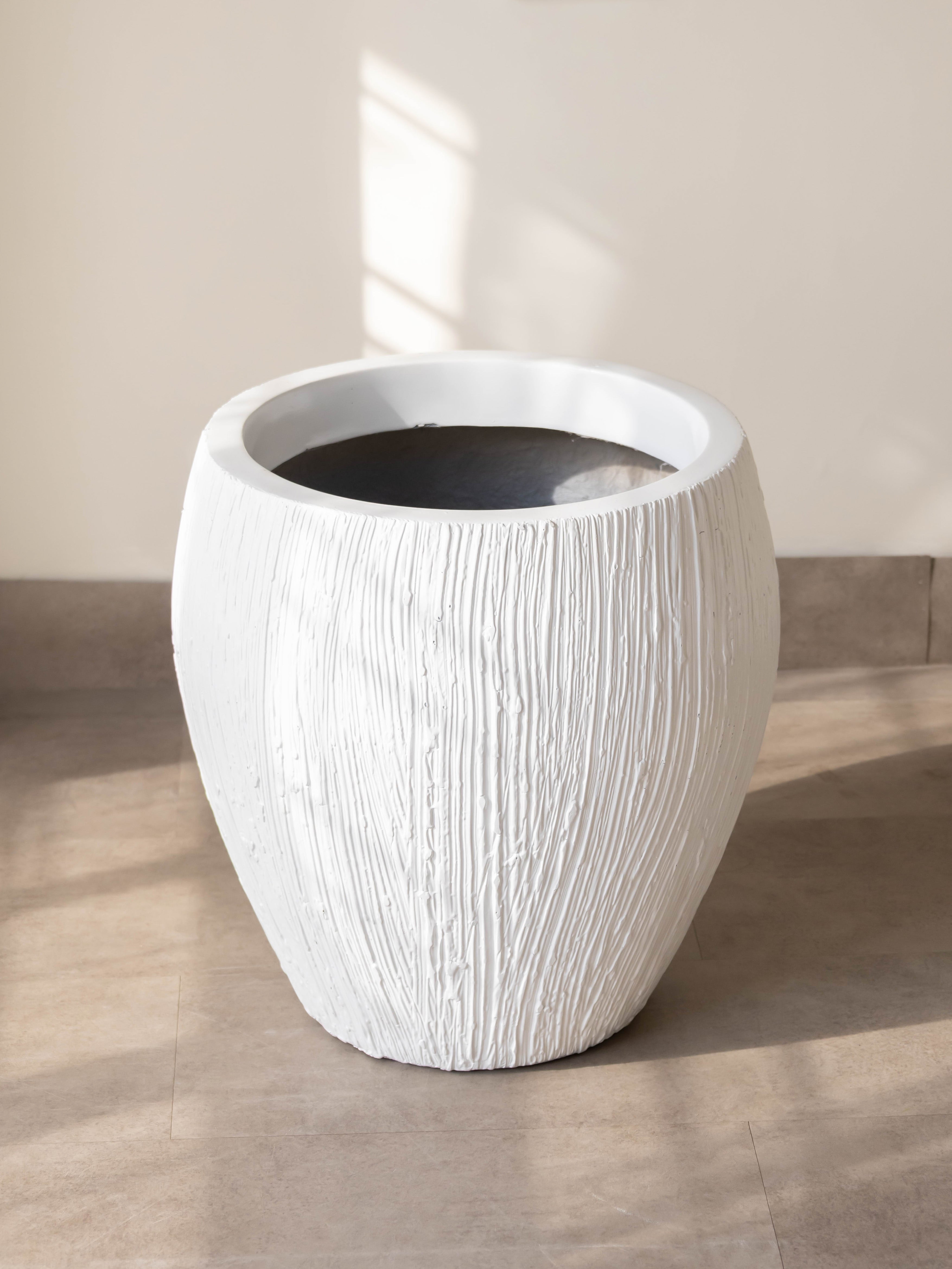 Dominican Planter - White