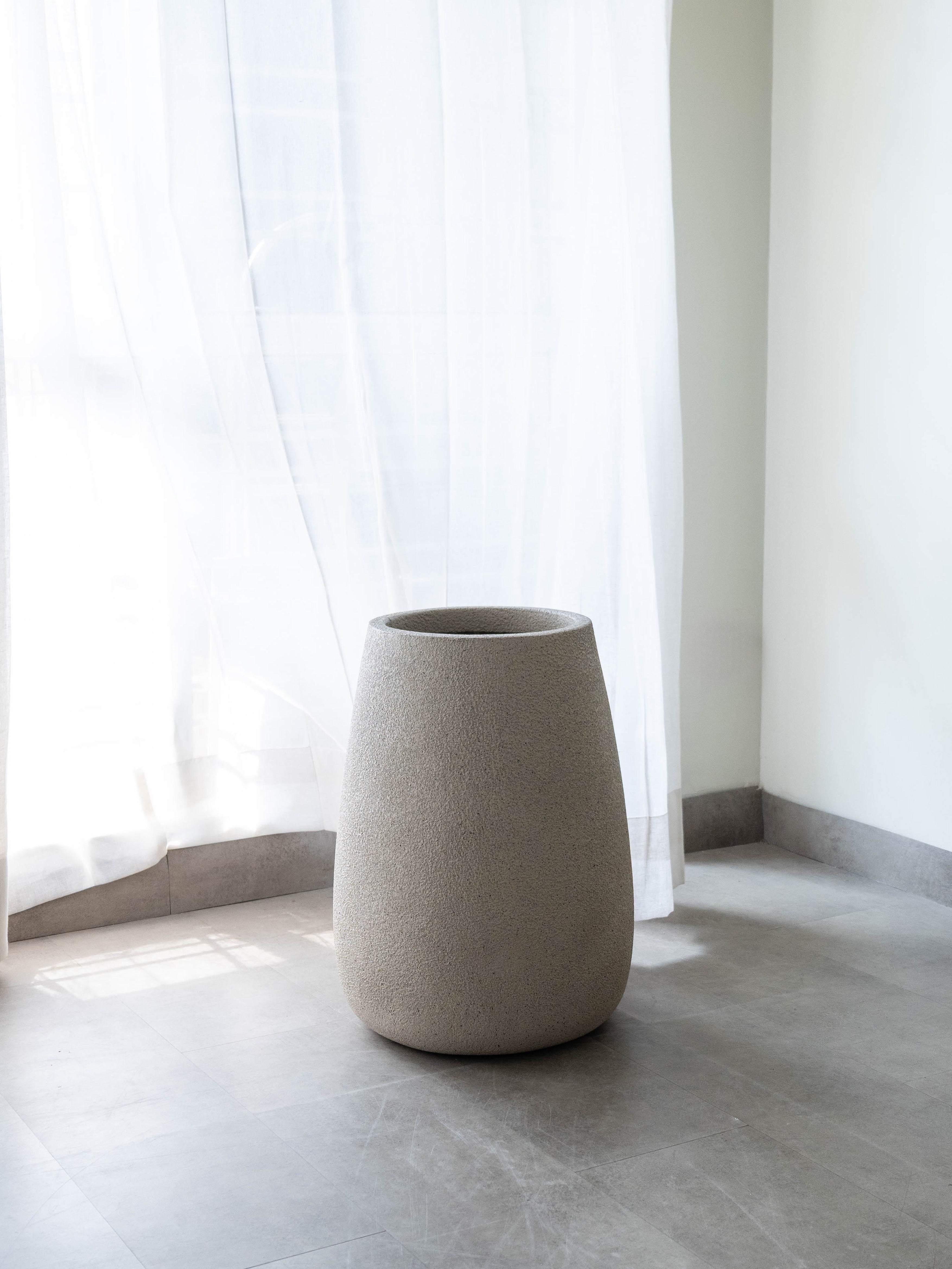 Luma Taper Planter – Beige