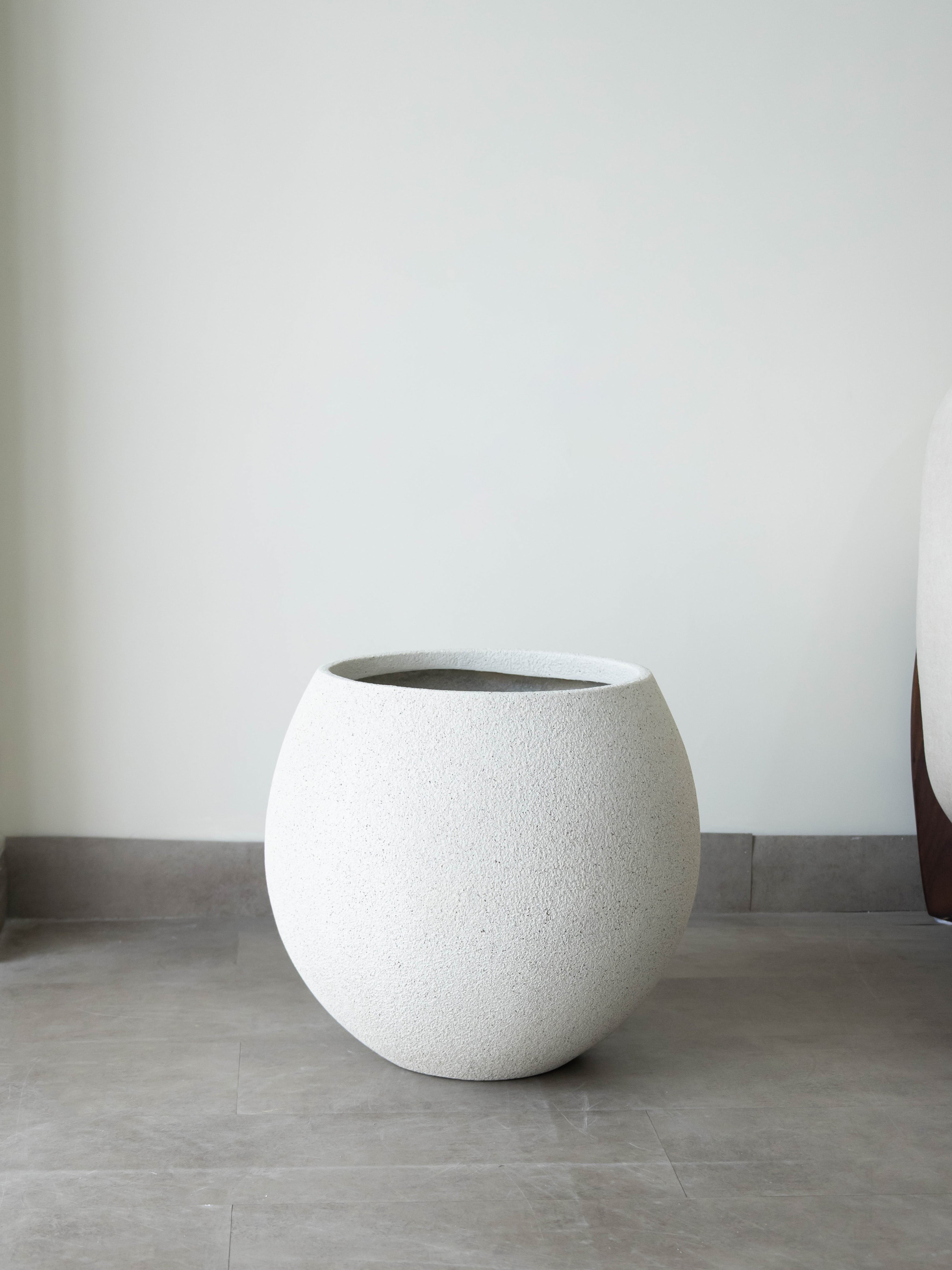Luna Orb Planter – White