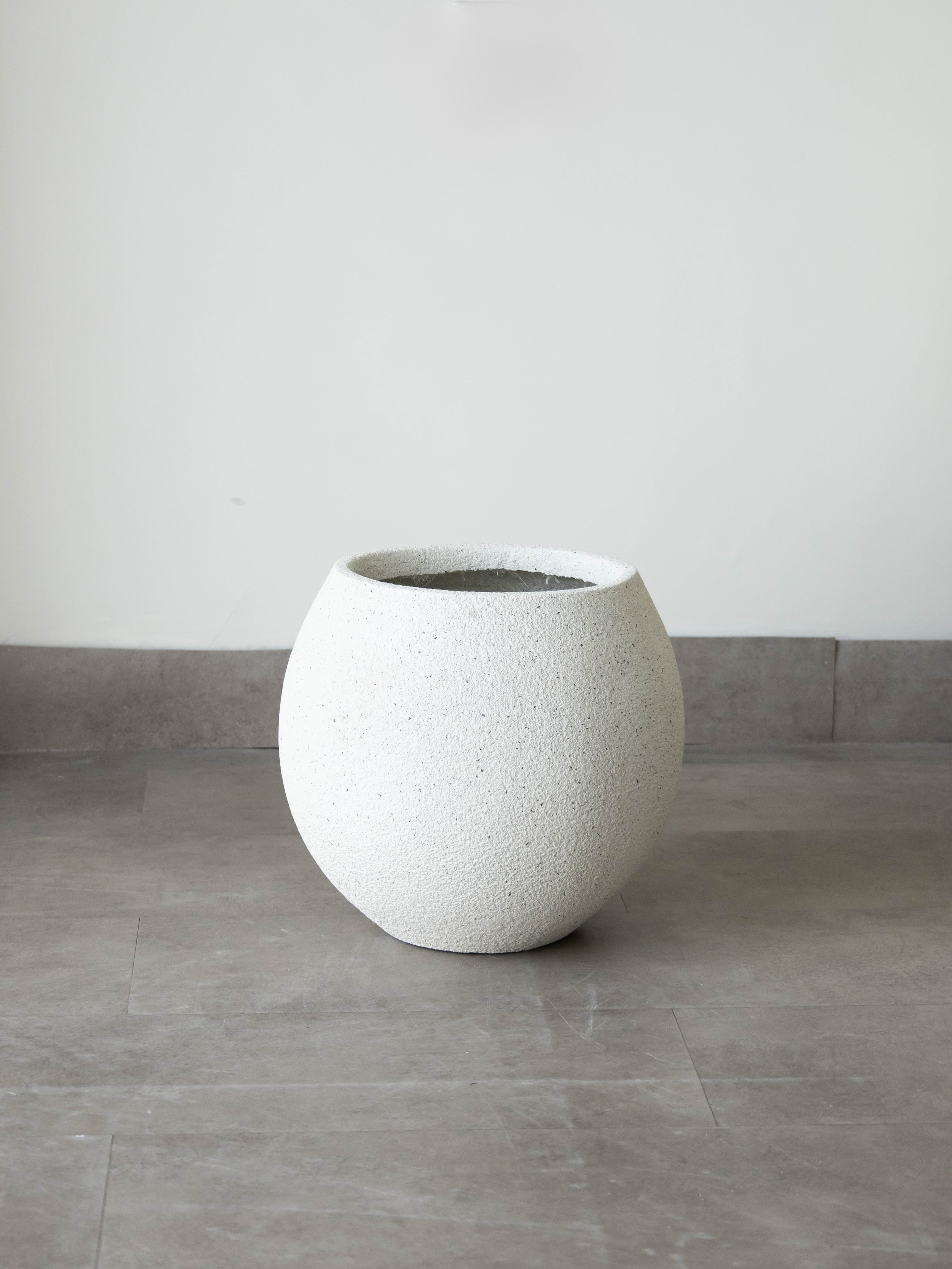 Luna Orb Planter – White