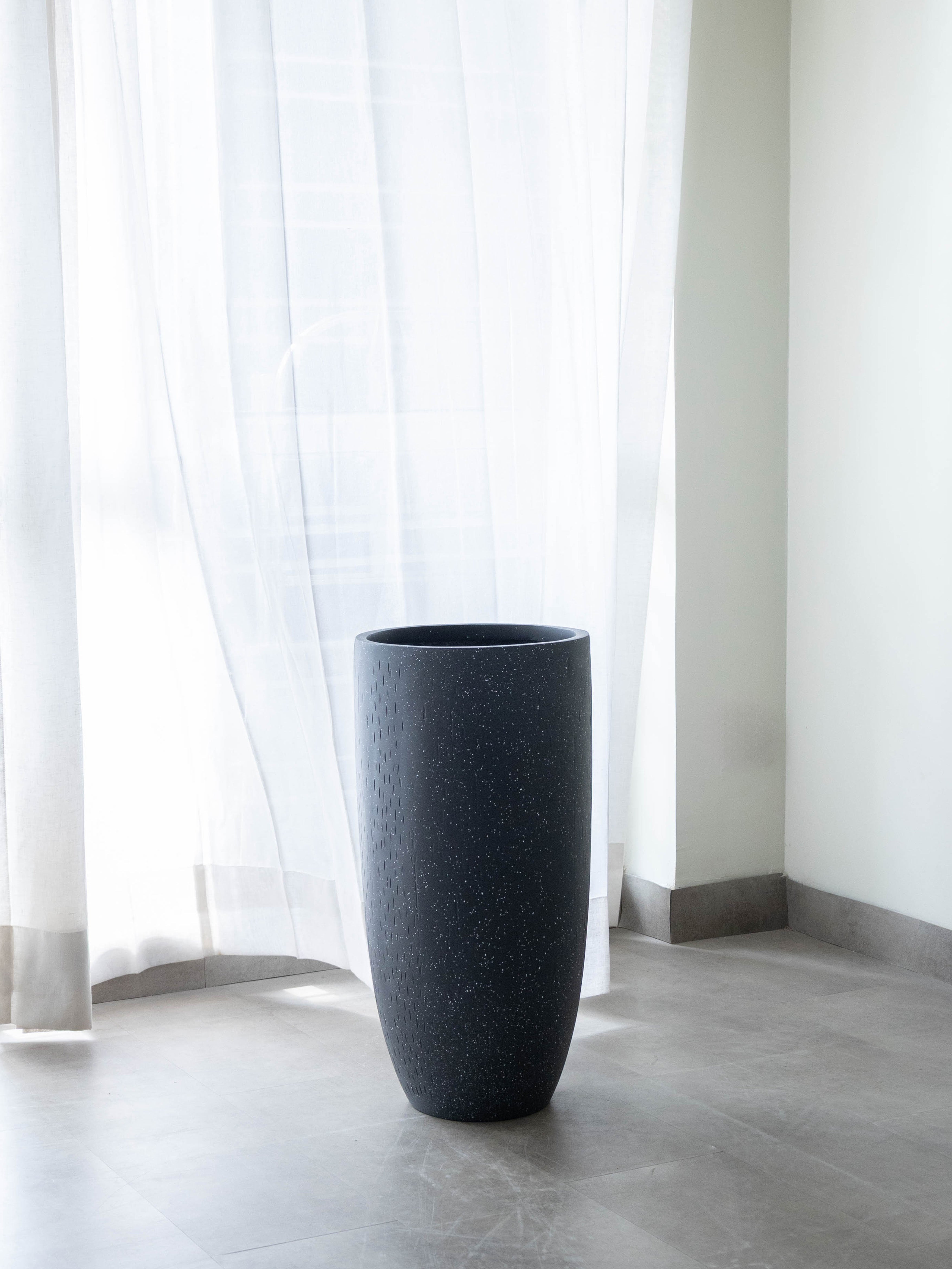 Soren Fiber Planter – Black