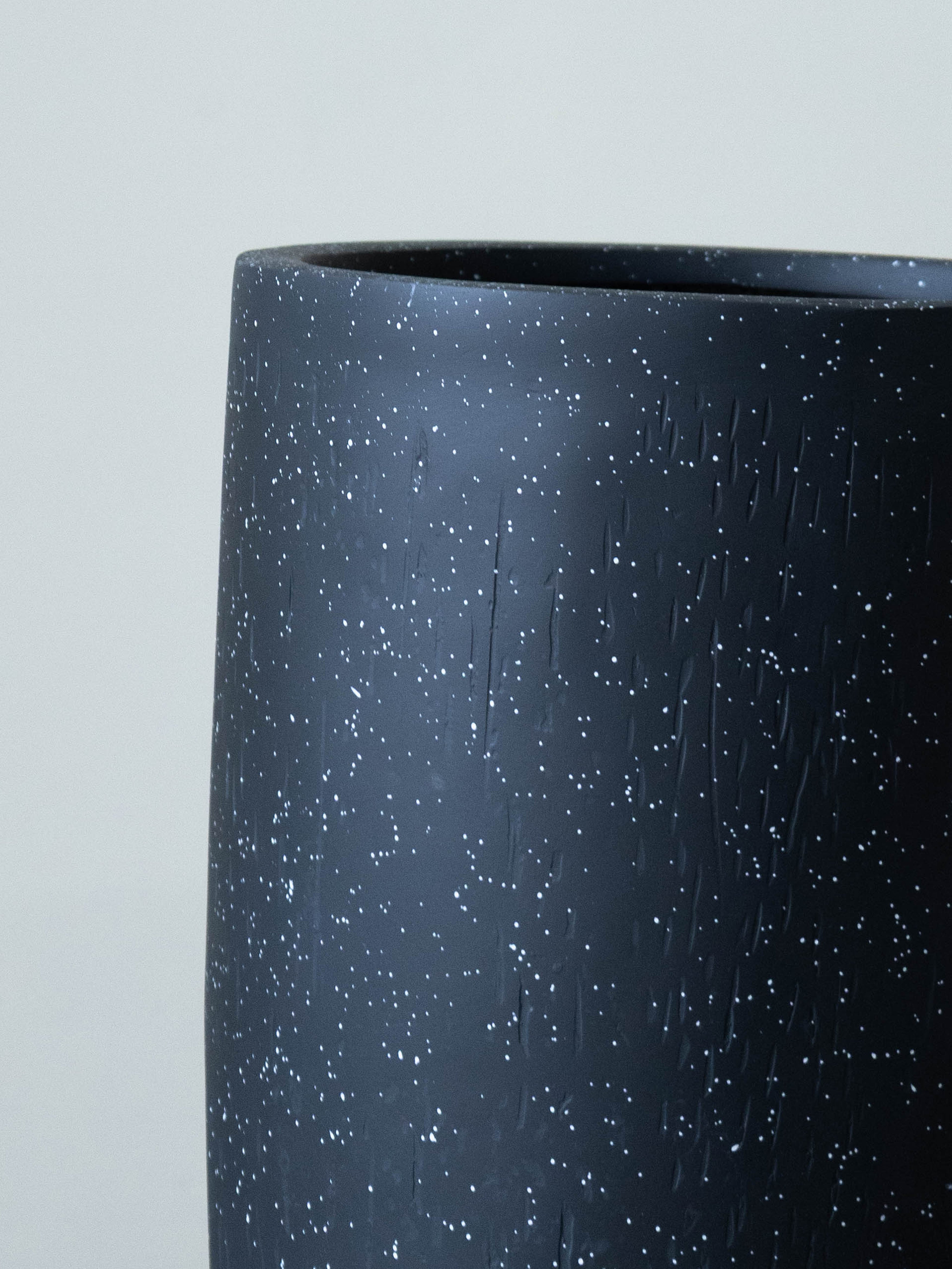 Soren Fiber Planter – Black