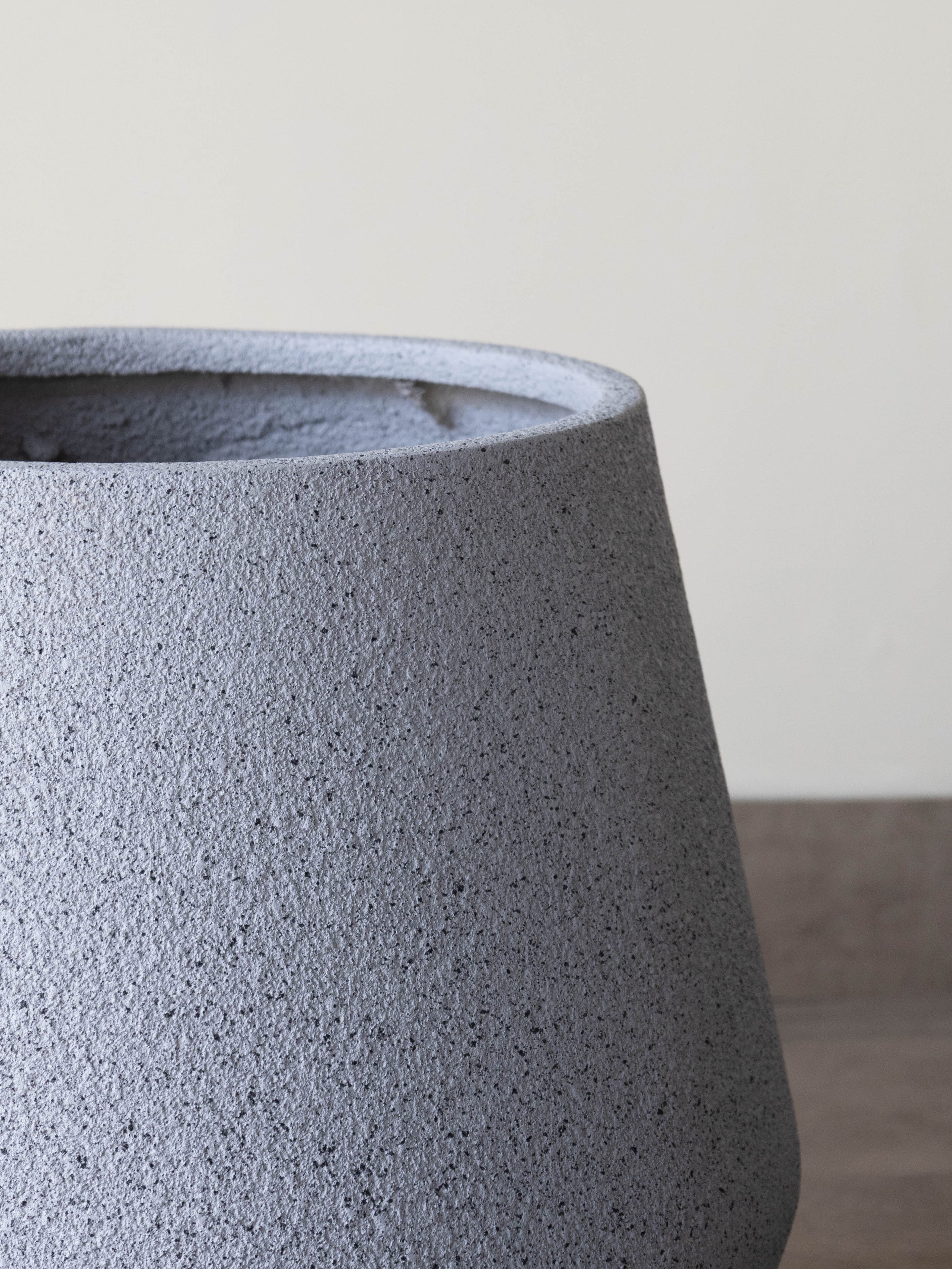 Elara Textured Planter