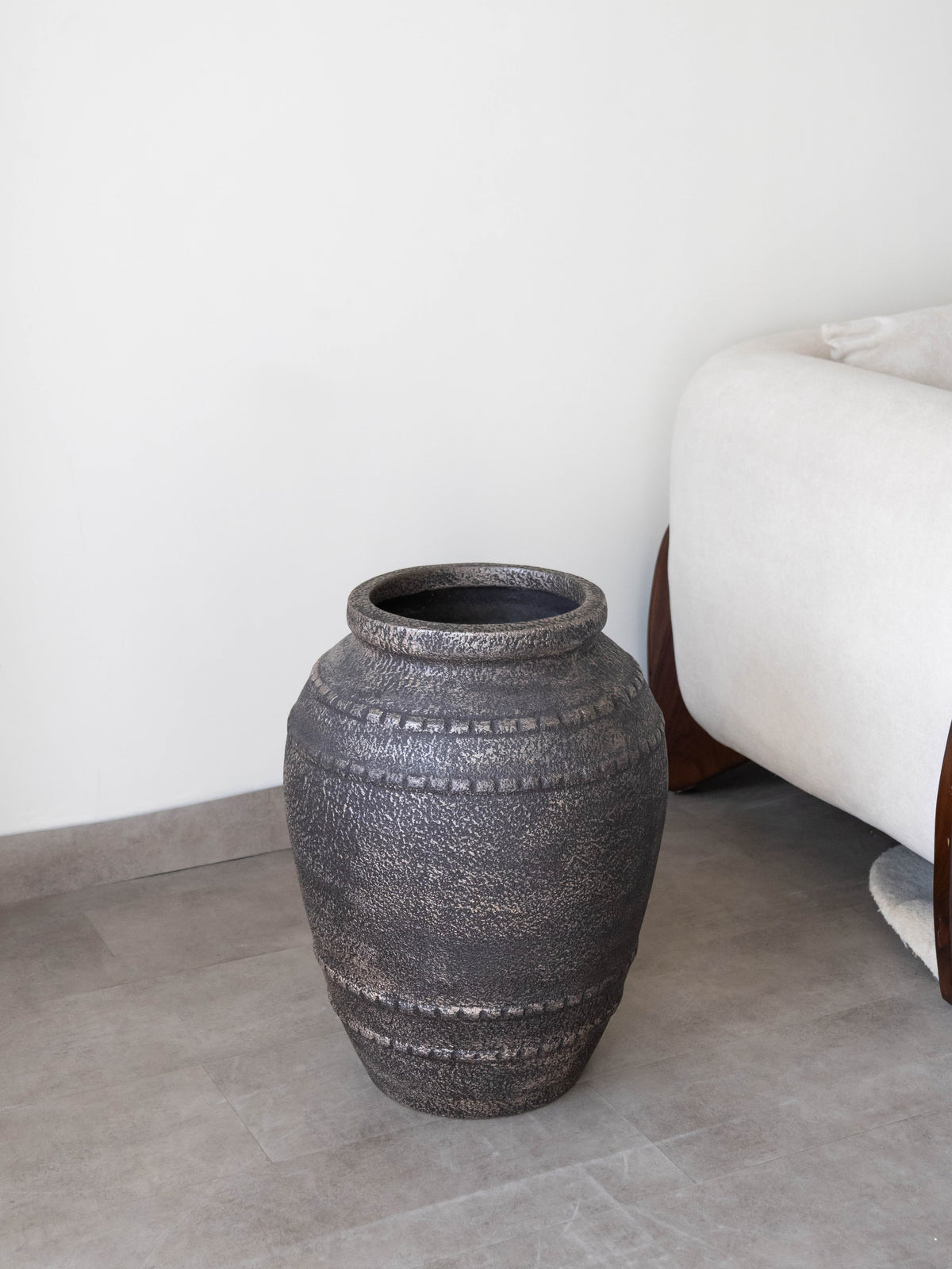 Antiquity Charcoal Bronze Pot
