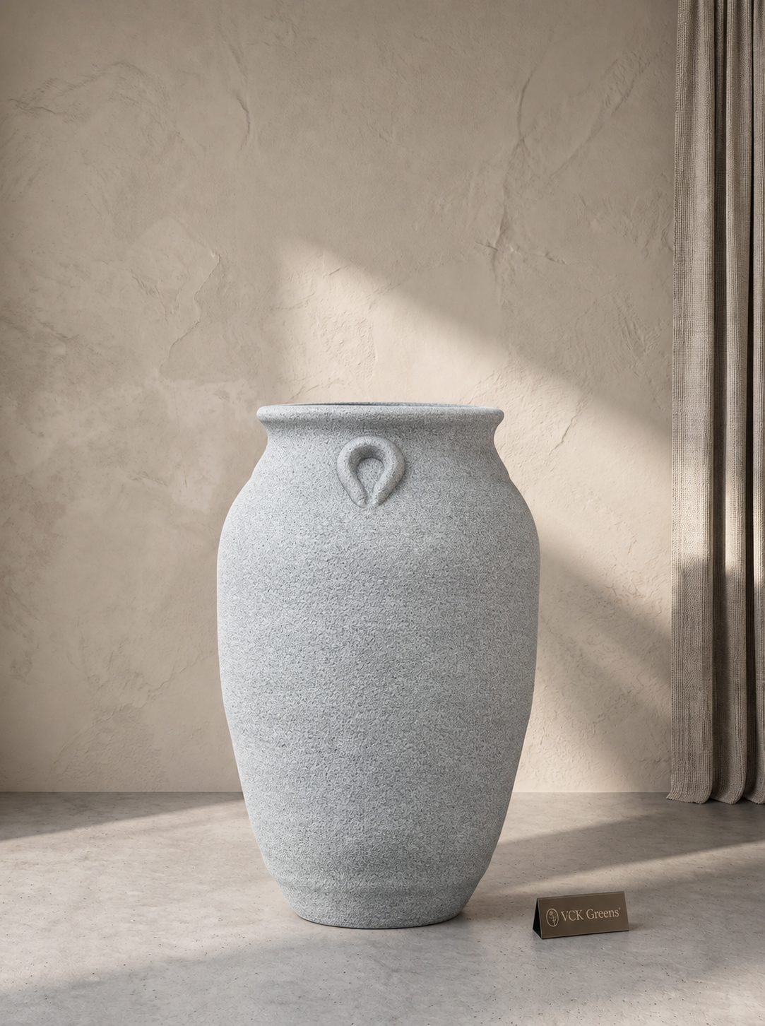 Stonehaven Grandeur Planter