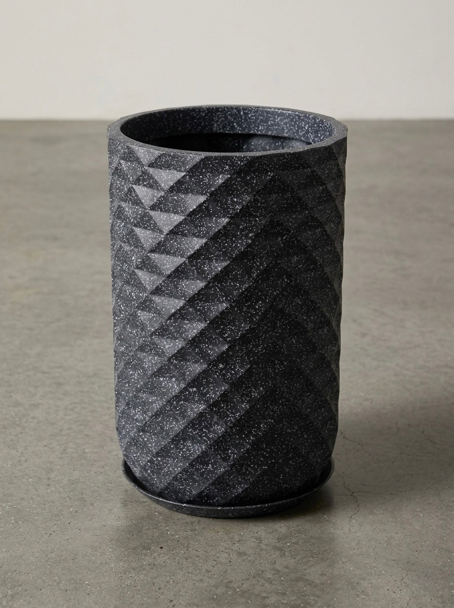 Nova Polymer Pot 19"