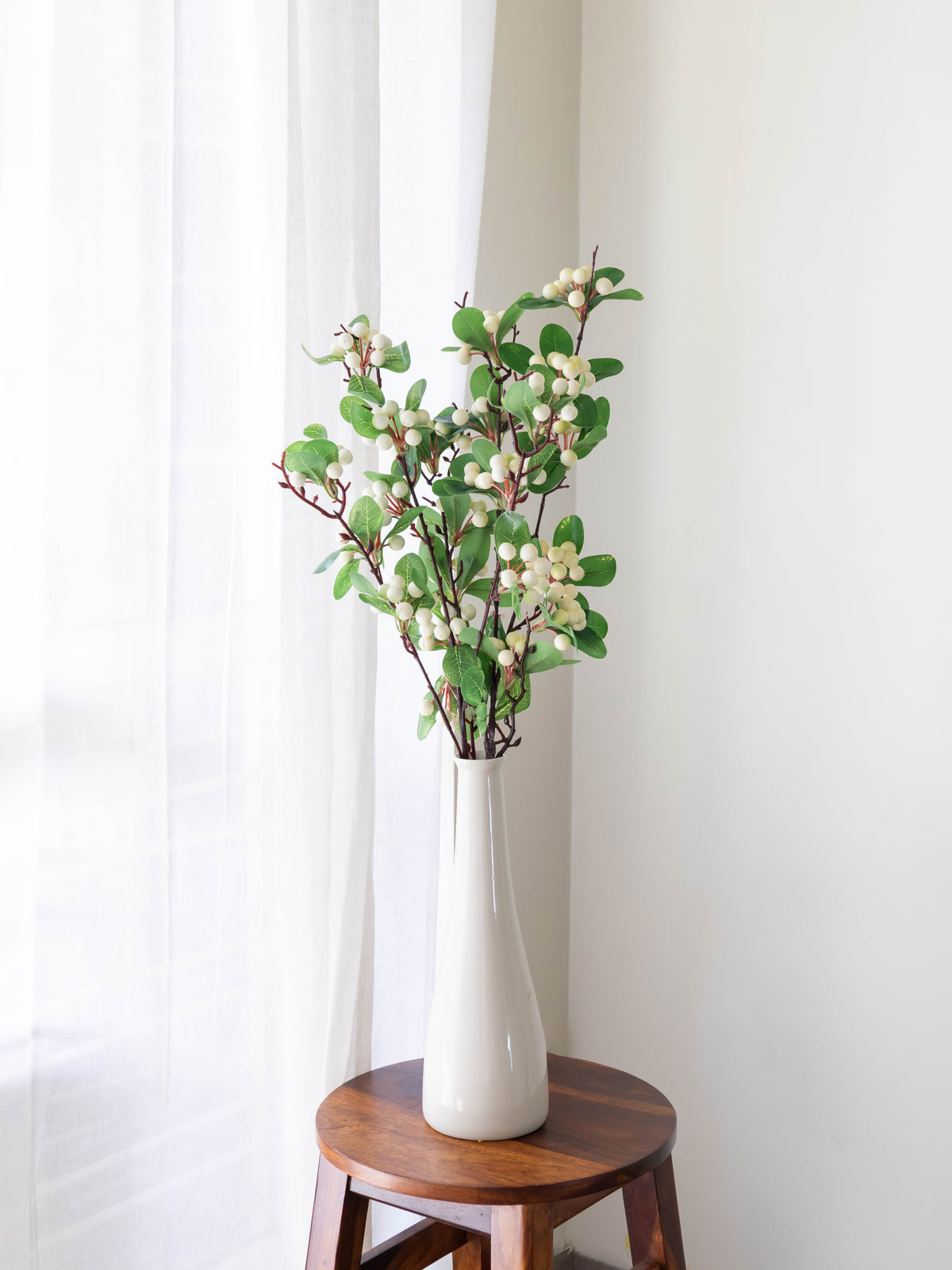 Artificial White Berry Stem 84cm