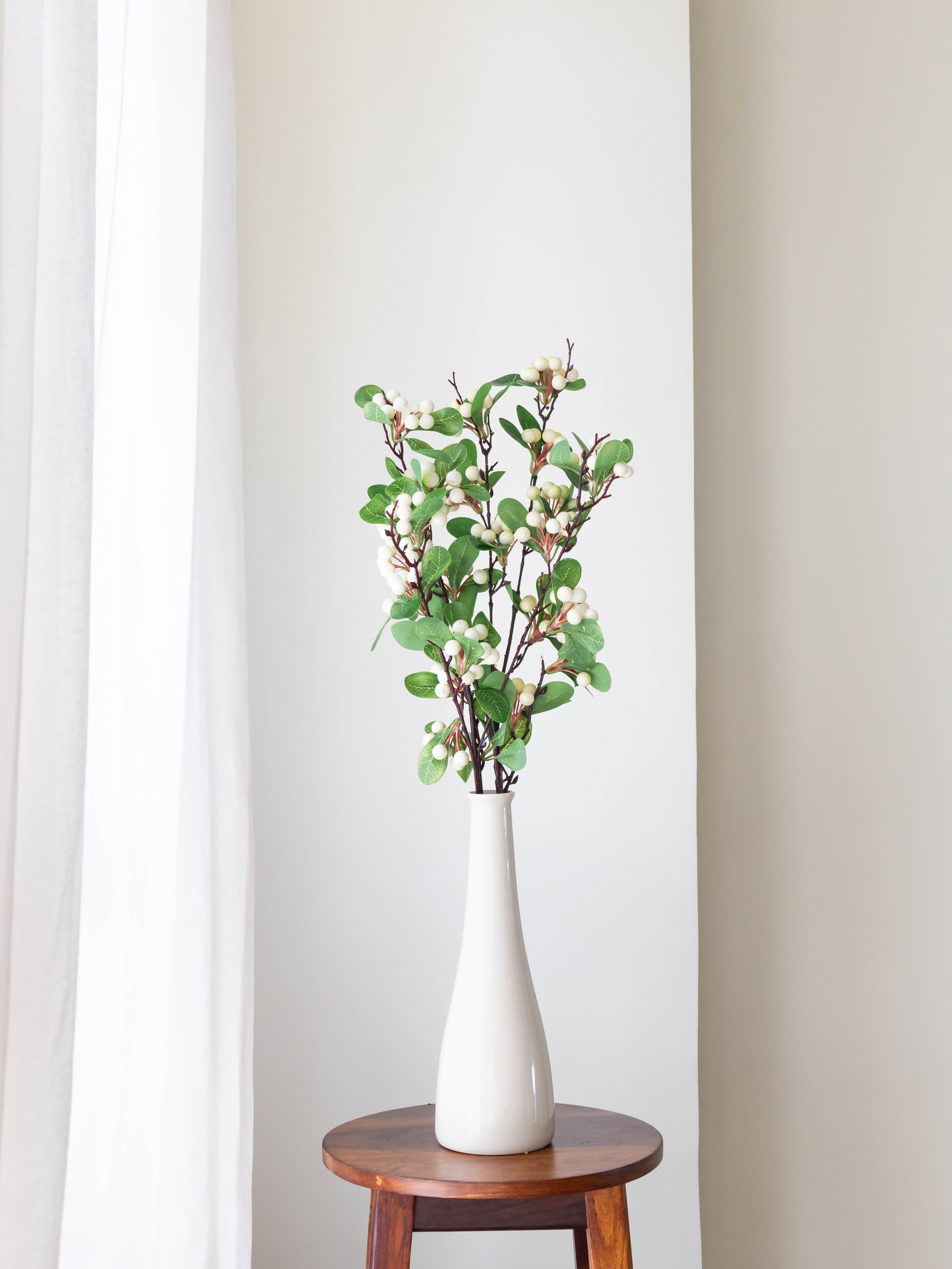 Artificial White Berry Stem 84cm