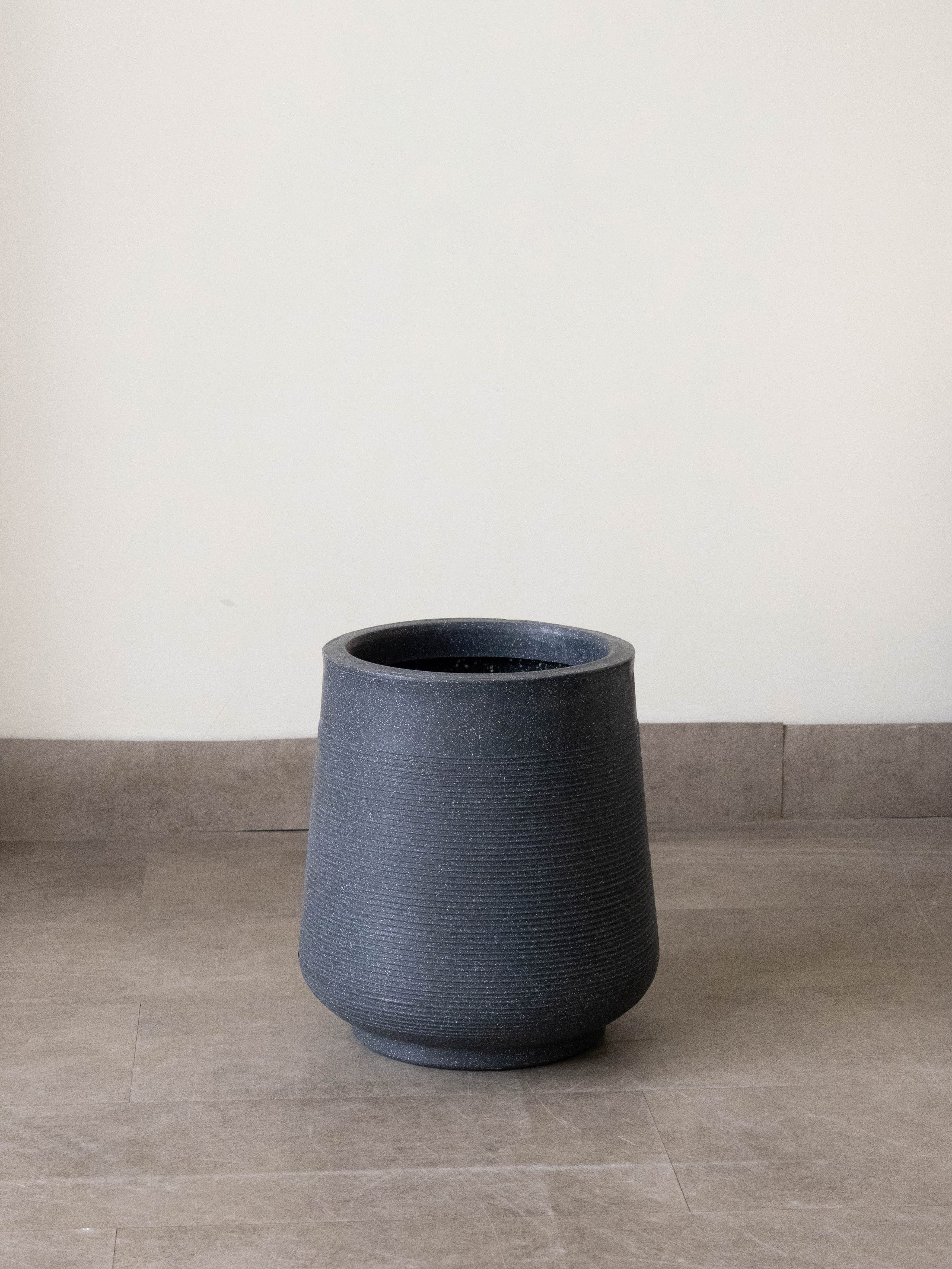 Sierra Grey Polymer Pot
