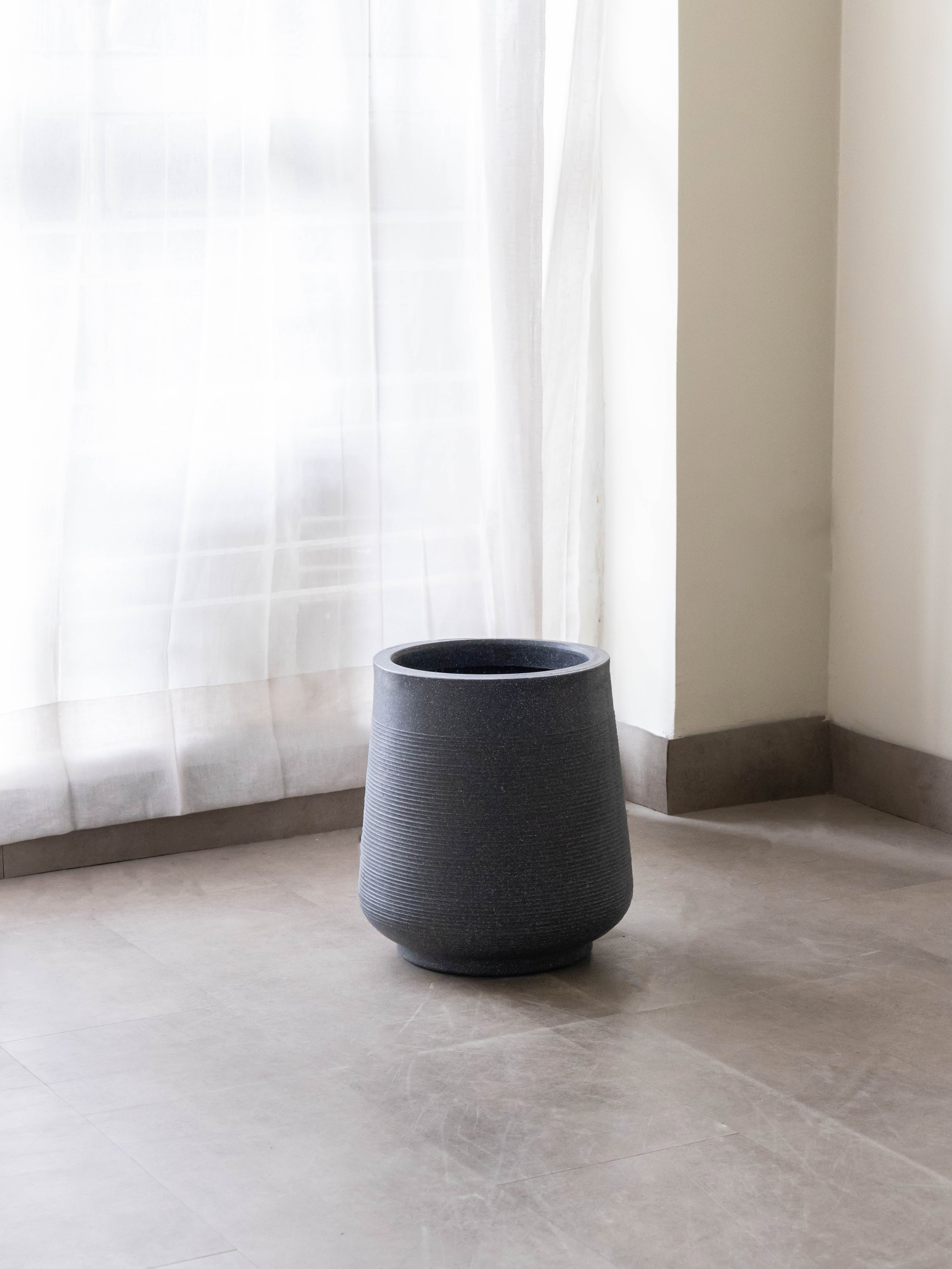 Sierra Grey Polymer Pot