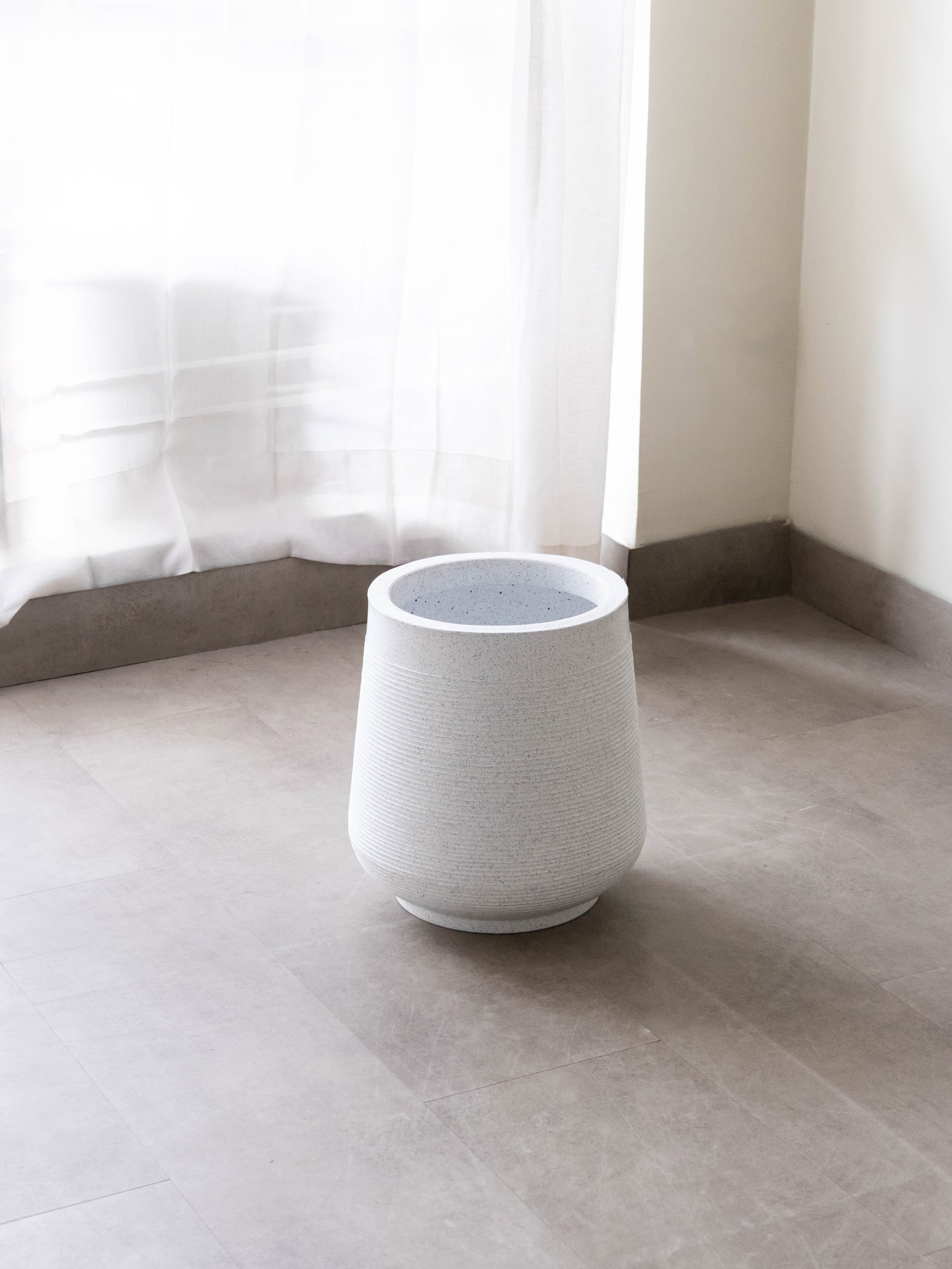 Sierra White Polymer Pot