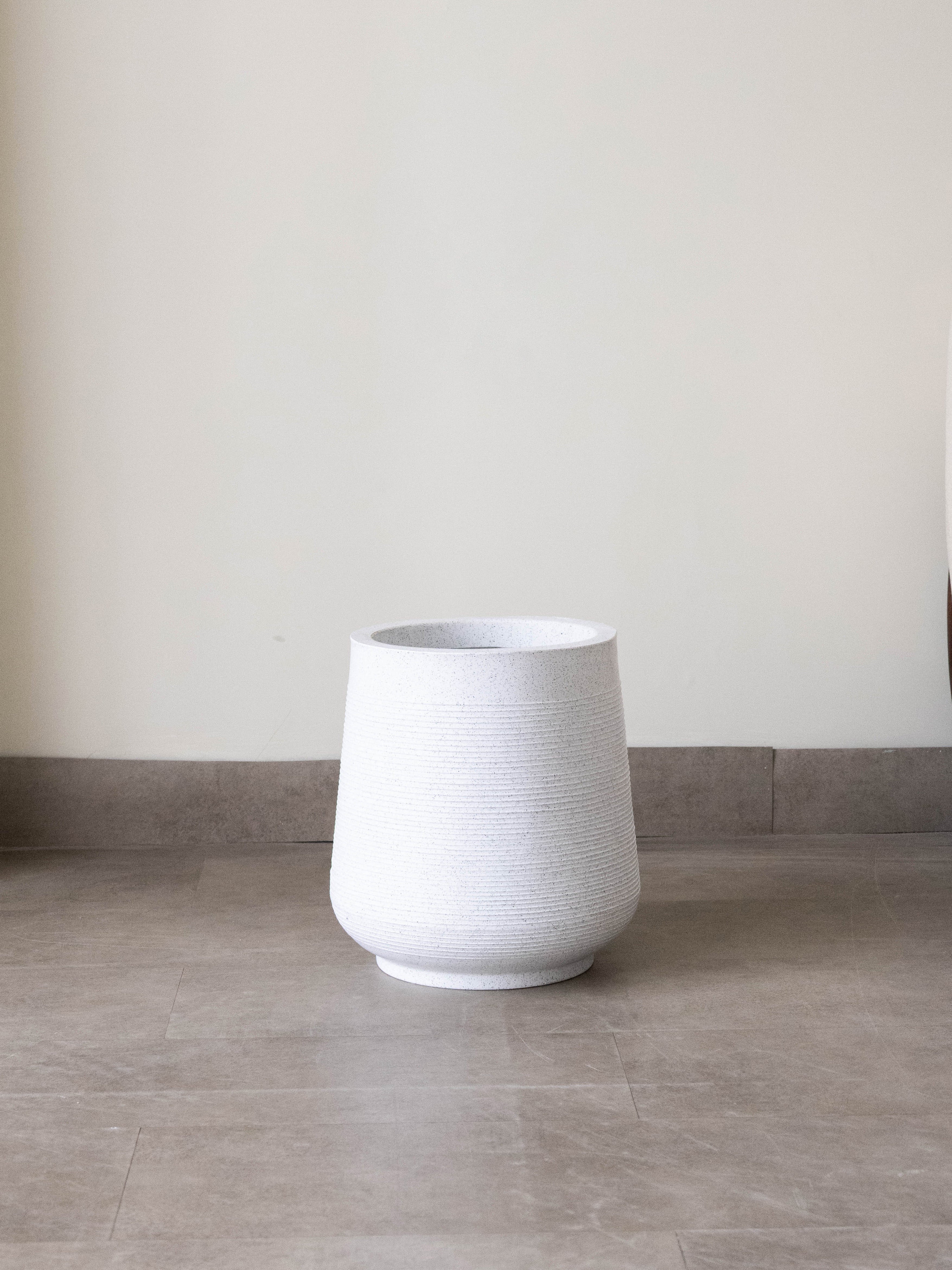 Sierra White Polymer Pot