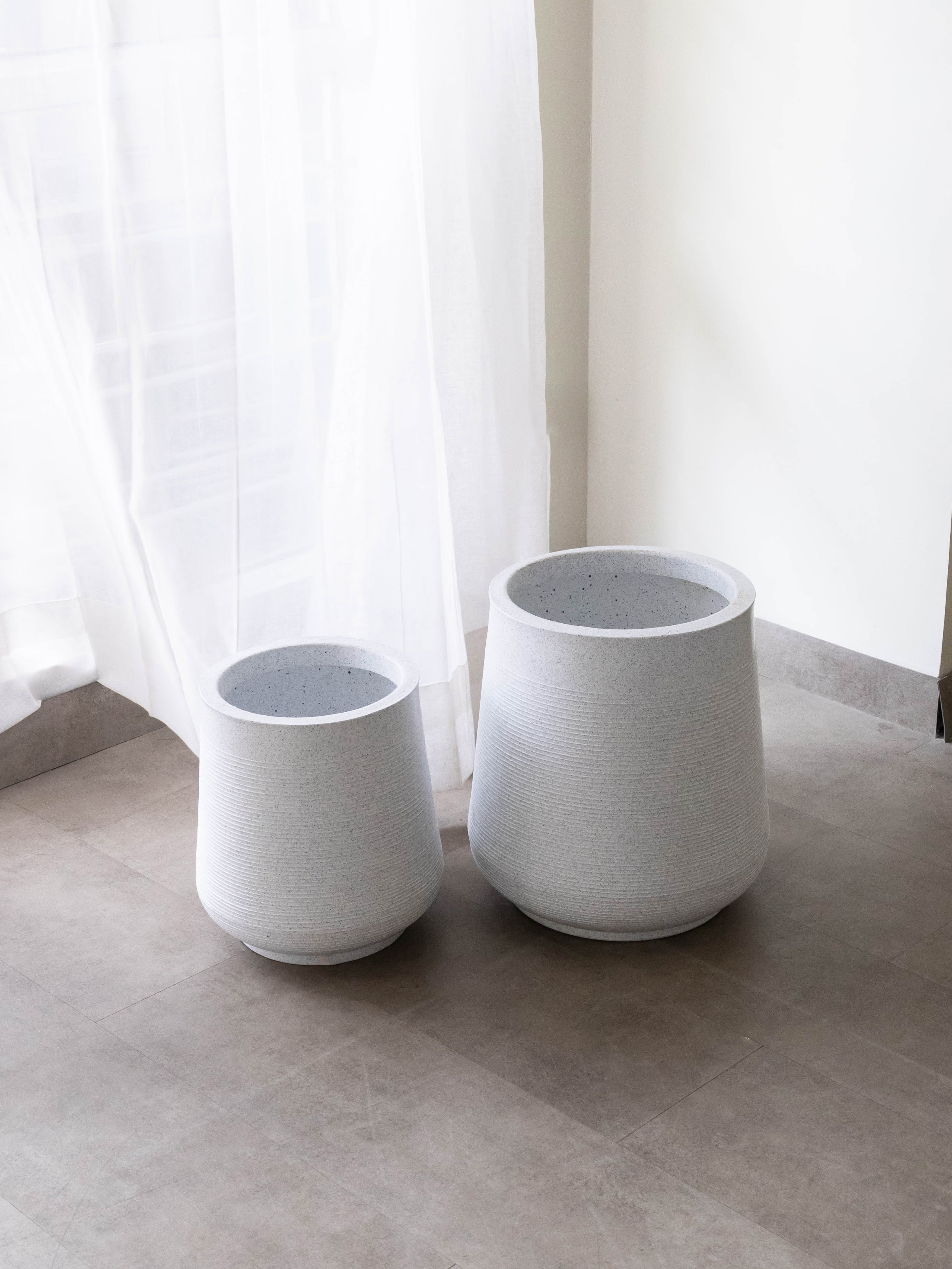 Sierra White Polymer Pot