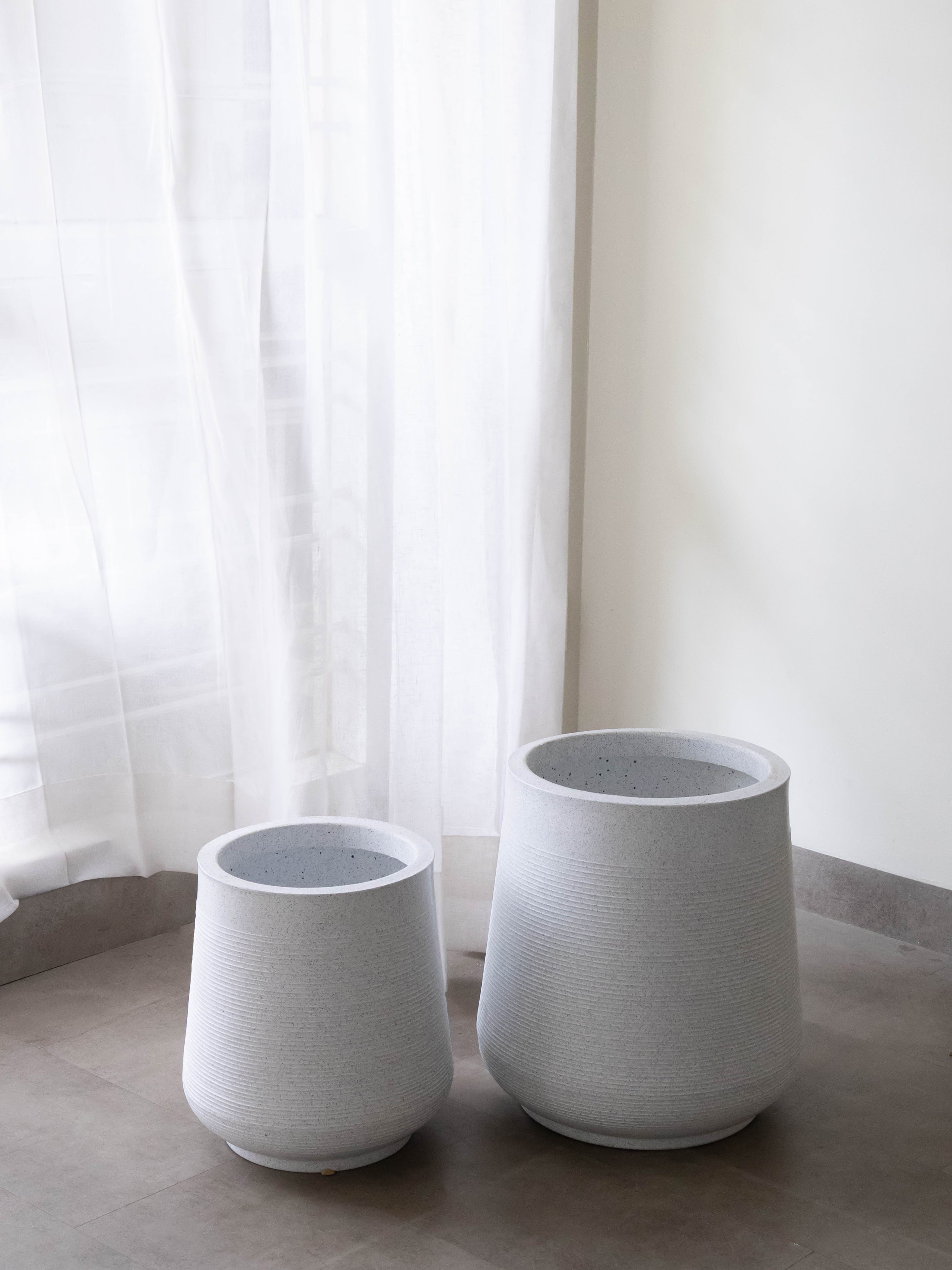 Sierra White Polymer Pot