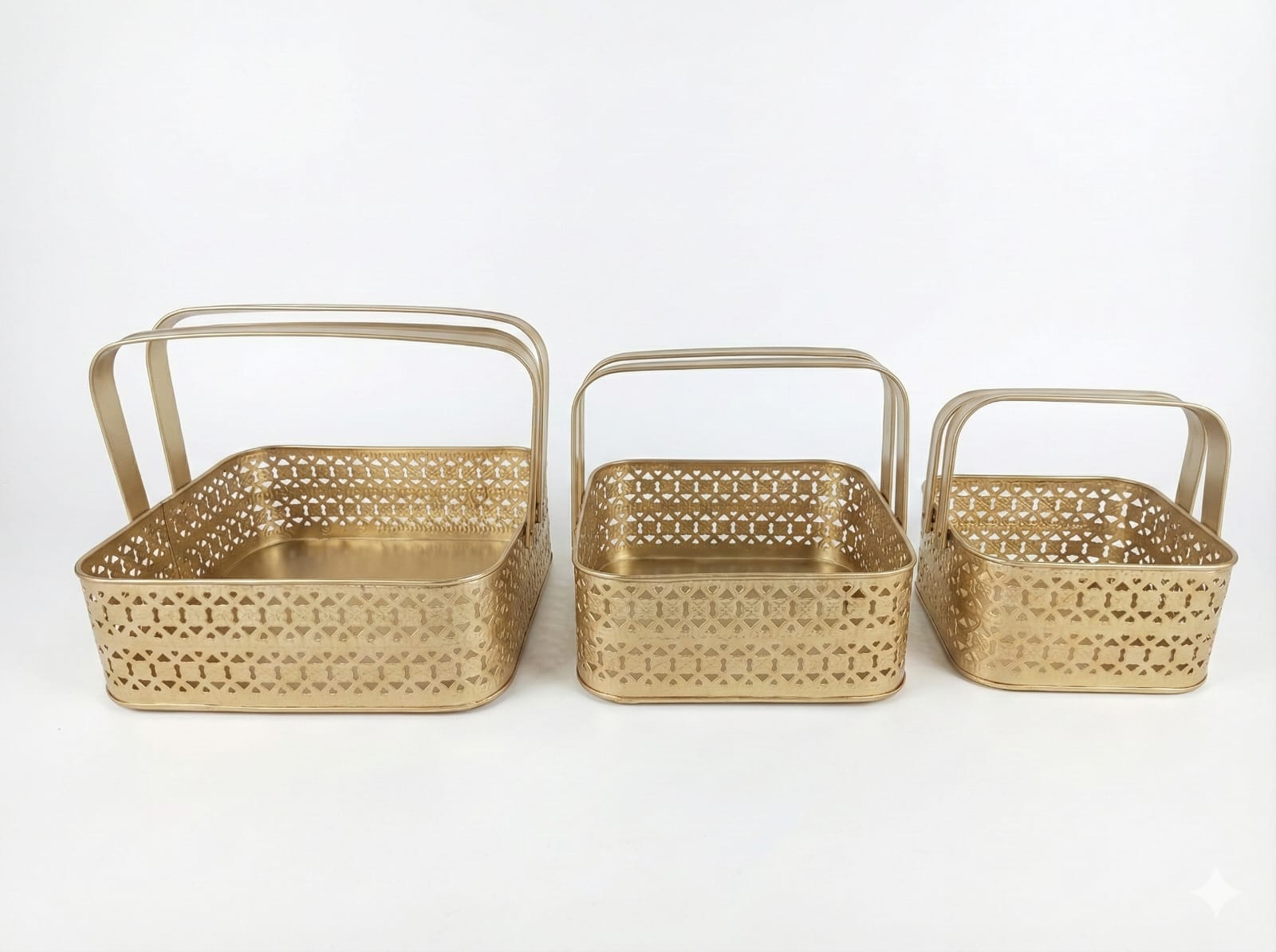 Gold Metal Decorative Basket (Set of 3)