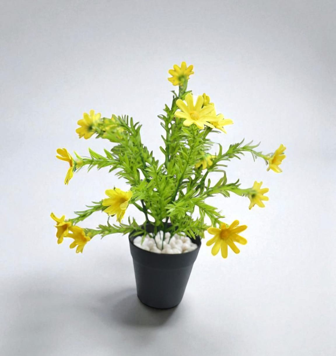 Artificial Daisy Flower Arrangement with Pot 30cm