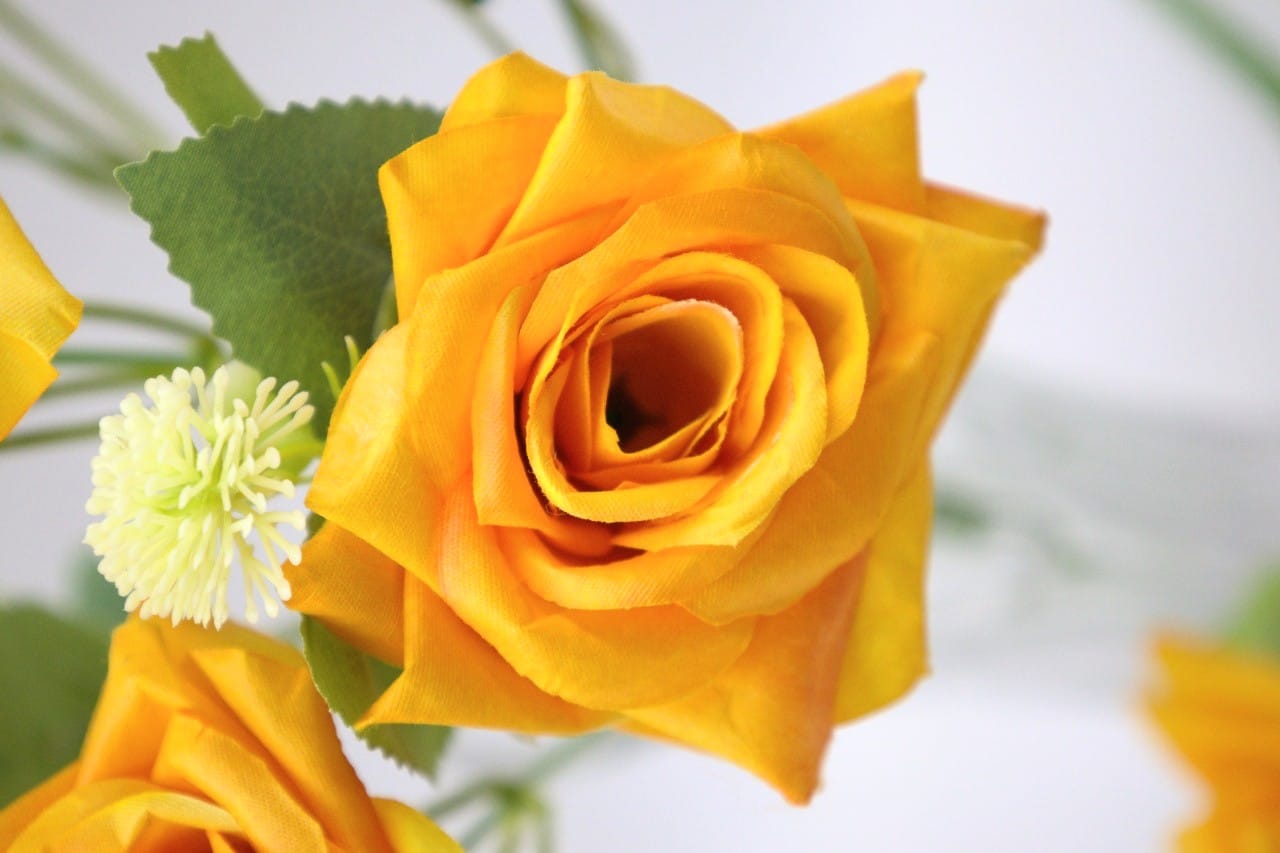 Artificial Essence of Rose flower Bunches 35cm