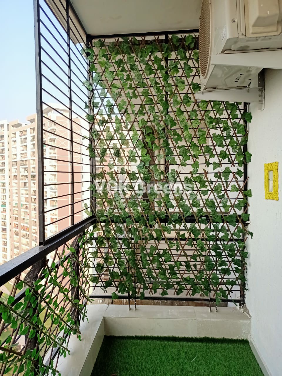 Artificial Plant Big Leaves Willow Trellis (1mtr X 2mtr, 21sqft)